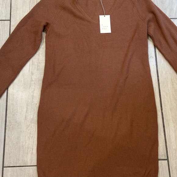 NWT brown ribbed sweater dress - Picture 3 of 3